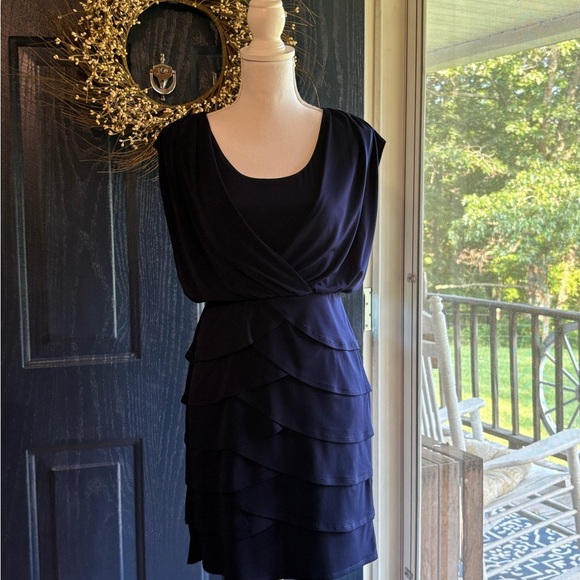 $125 LAUNDRY BY SHELLI SEGAL Navy Blue Tulip Tiered Sleeveless Cocktail Dress 4 - Picture 2 of 13